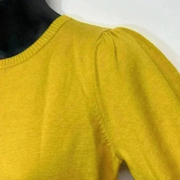 Philosophy, yellow sunflowers three-quarter length sleeve, sweater, NWT - Picture 2 of 6